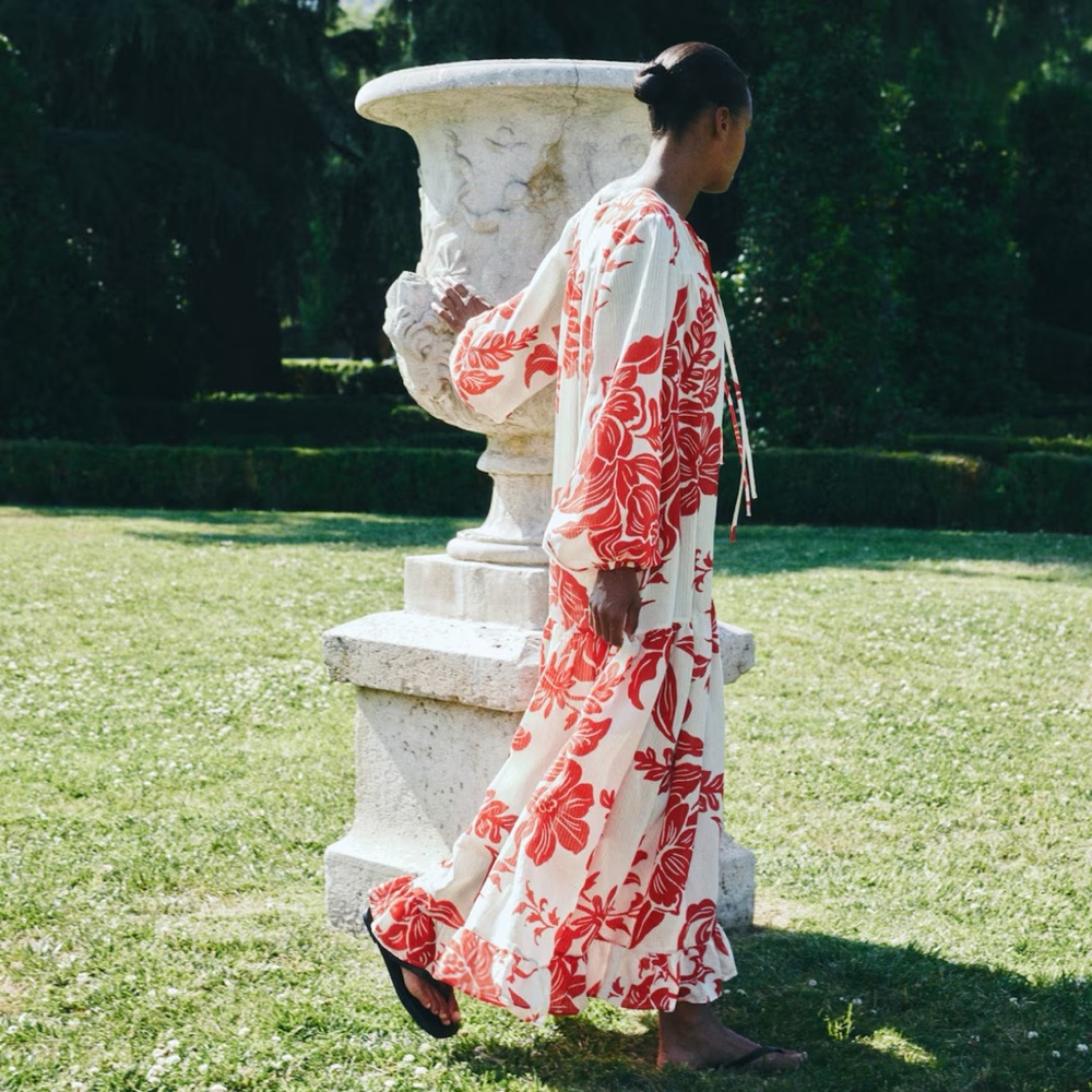 H&M Sold Out Voluminous White Red Floral Flower Long Sleeve Dress M Medium - Picture 3 of 5